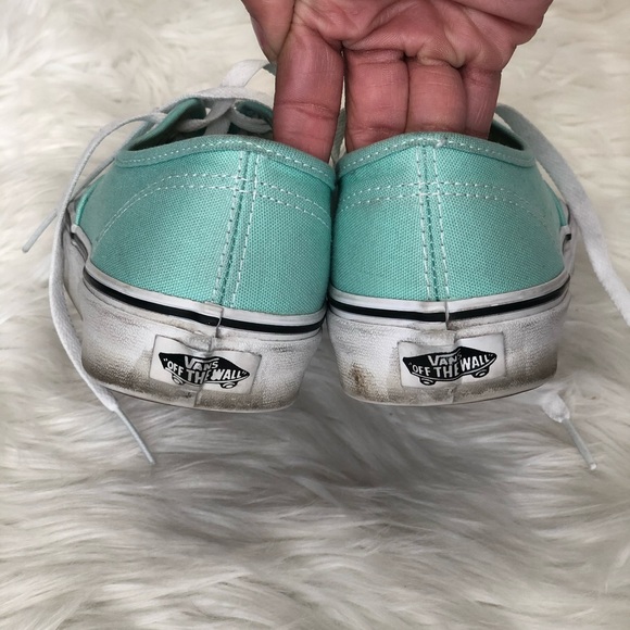 Vans - Picture 2 of 4